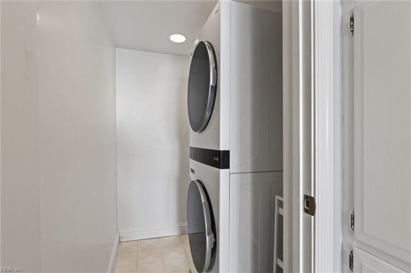 Photo 24 of 45 residential for sale in Virginia Beach virginia