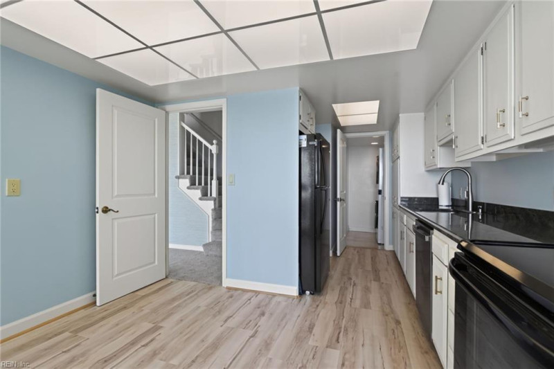Photo 30 of 45 residential for sale in Virginia Beach virginia