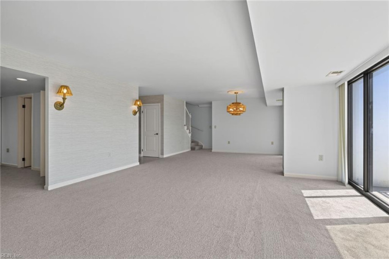 Photo 4 of 45 residential for sale in Virginia Beach virginia