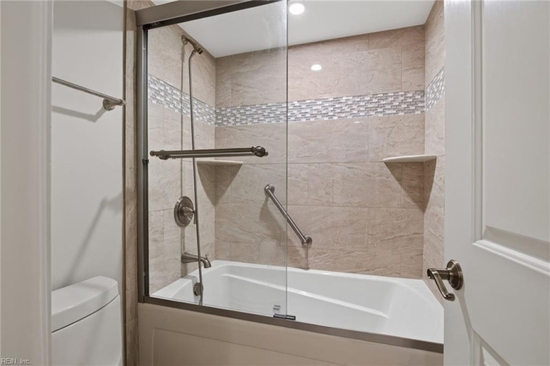Photo 40 of 45 residential for sale in Virginia Beach virginia