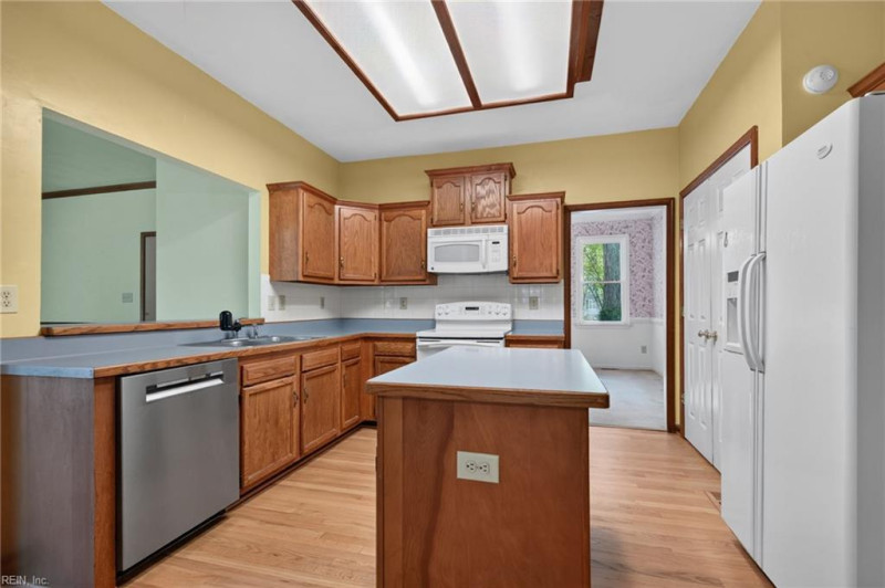 Photo 13 of 46 residential for sale in Chesapeake virginia Photo 13 of 46 residential for sale in Chesapeake virginia