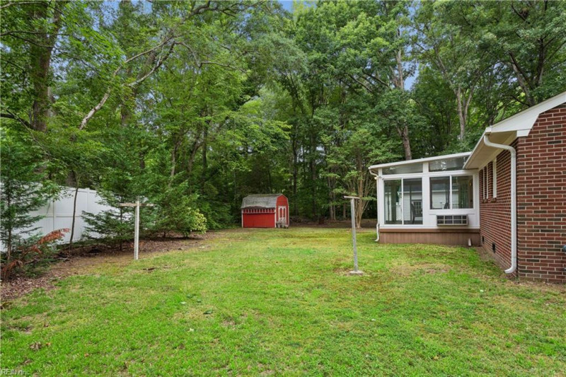 Photo 30 of 32 residential for sale in York County virginia