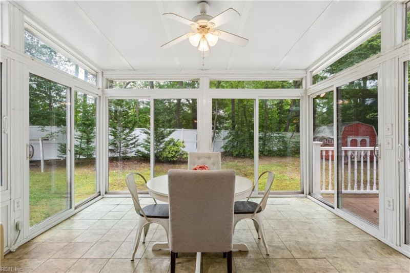 Photo 6 of 32 residential for sale in York County virginia