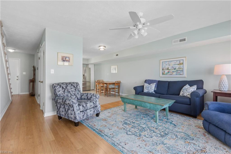 Photo 8 of 48 residential for sale in Hampton virginia
