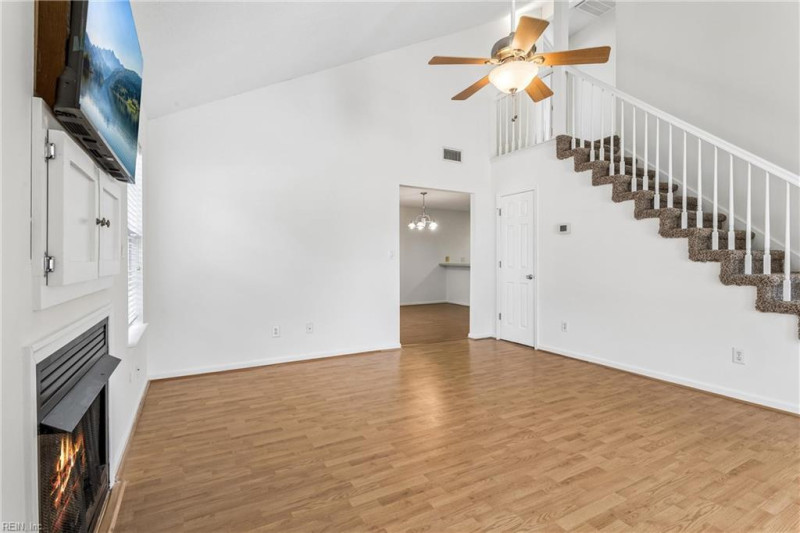 Photo 6 of 34 residential for sale in Newport News virginia