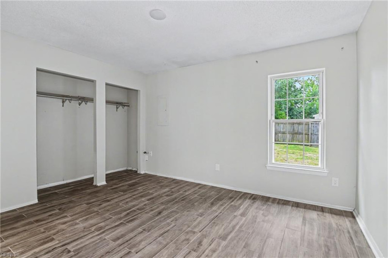 Photo 11 of 36 residential for sale in Virginia Beach virginia
