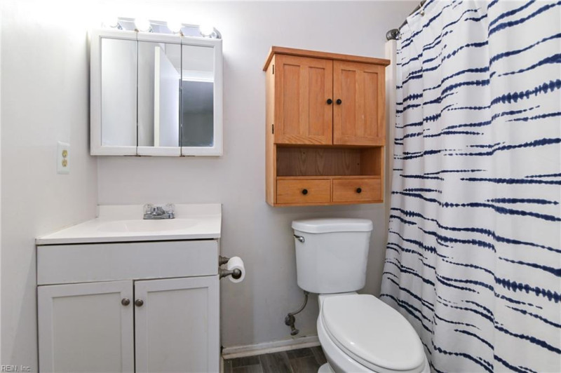 Photo 16 of 36 residential for sale in Virginia Beach virginia