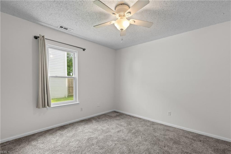 Photo 16 of 44 residential for sale in Virginia Beach virginia