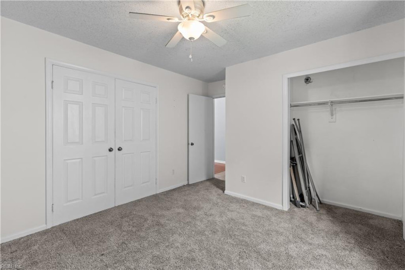 Photo 17 of 44 residential for sale in Virginia Beach virginia