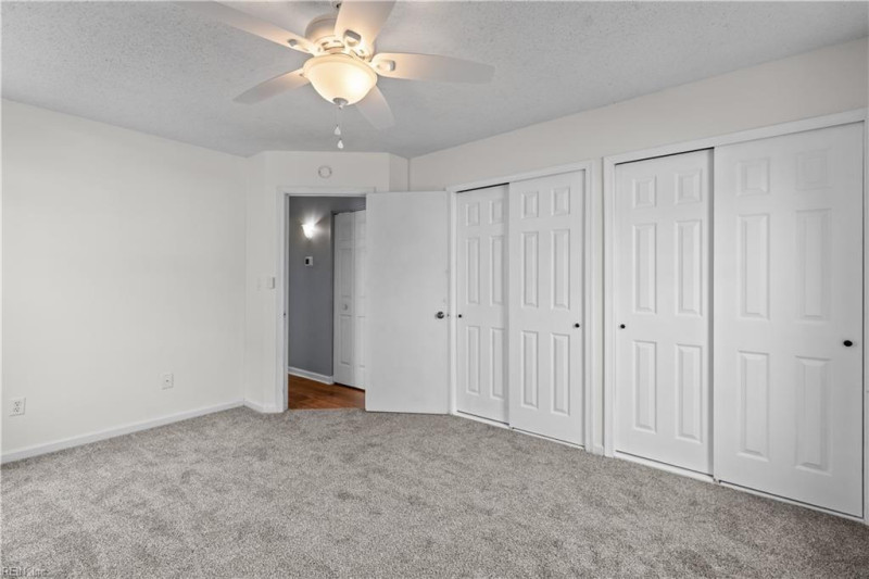 Photo 21 of 44 residential for sale in Virginia Beach virginia