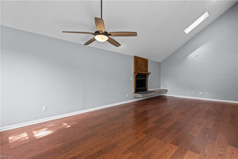 Photo 9 of 44 residential for sale in Virginia Beach virginia
