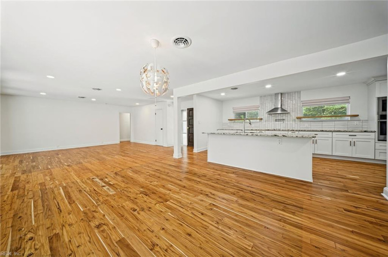 Photo 11 of 48 residential for sale in Norfolk virginia