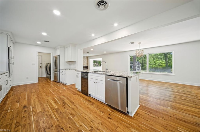 Photo 12 of 48 residential for sale in Norfolk virginia