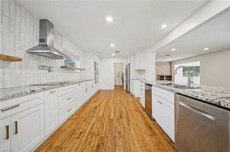 Photo 14 of 48 residential for sale in Norfolk virginia