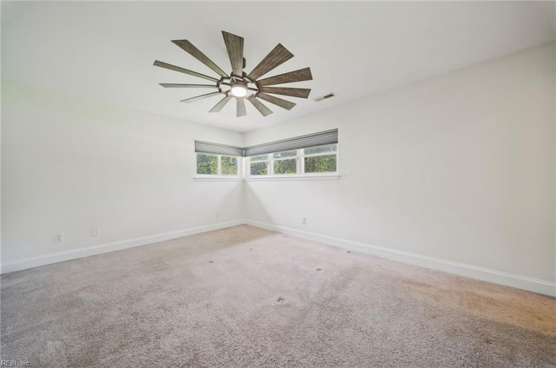 Photo 17 of 48 residential for sale in Norfolk virginia