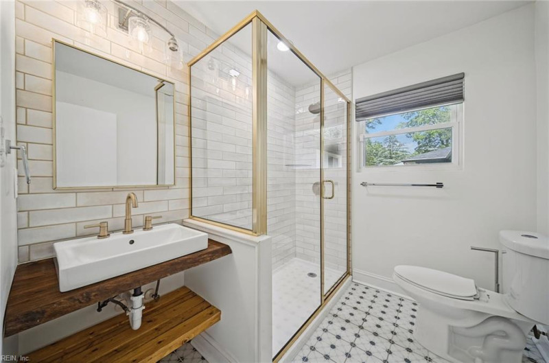Photo 21 of 48 residential for sale in Norfolk virginia