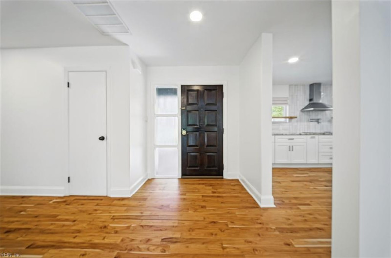 Photo 5 of 48 residential for sale in Norfolk virginia