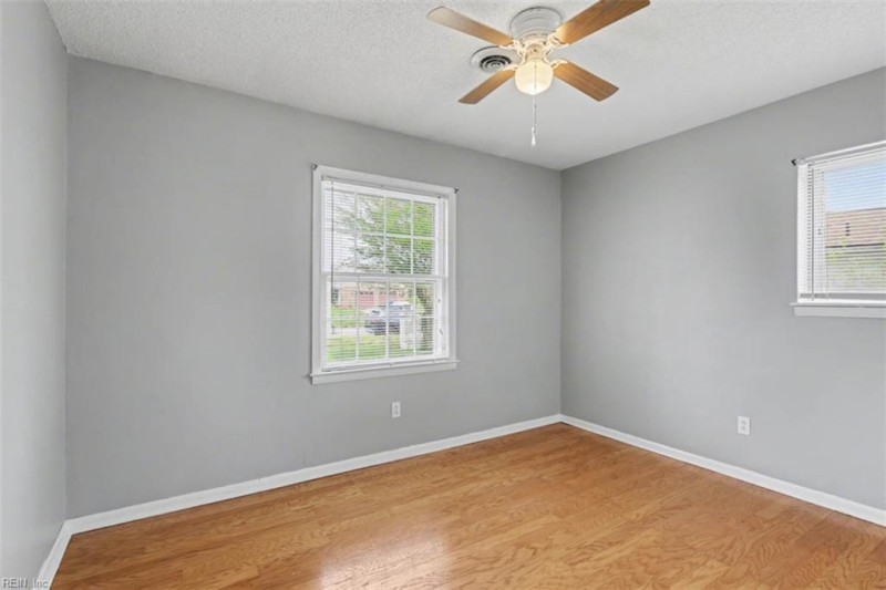 Photo 19 of 23 residential for sale in Virginia Beach virginia
