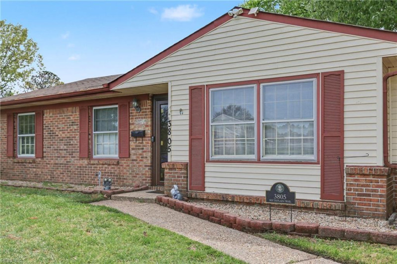 Photo 2 of 23 residential for sale in Virginia Beach virginia