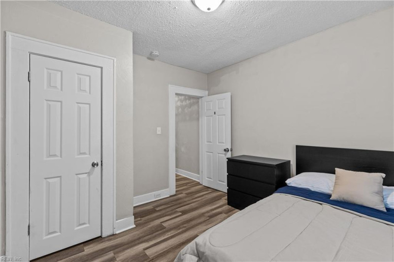 Photo 11 of 19 residential for sale in Norfolk virginia Photo 11 of 19 residential for sale in Norfolk virginia