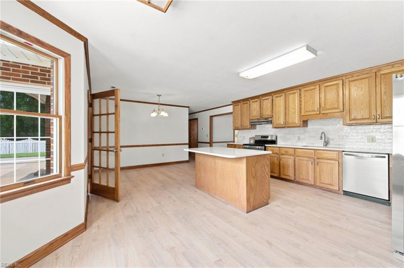 Photo 27 of 50 residential for sale in Elizabeth City virginia
