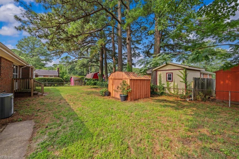 Photo 36 of 41 residential for sale in Chesapeake virginia Photo 36 of 41 residential for sale in Chesapeake virginia