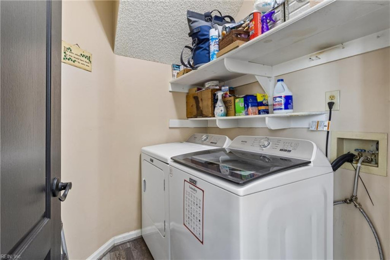 Photo 13 of 28 residential for sale in Newport News virginia