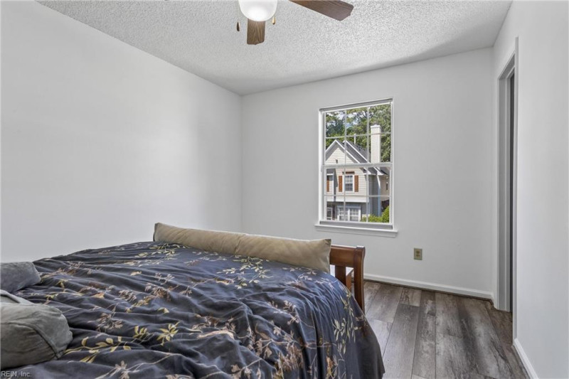 Photo 15 of 28 residential for sale in Newport News virginia