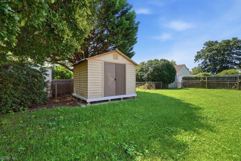 Photo 16 of 27 residential for sale in Norfolk virginia