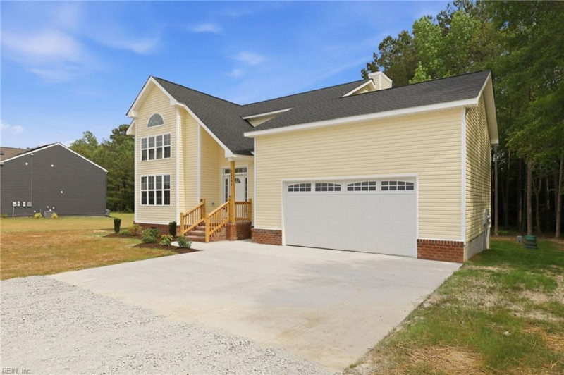 Photo 3 of 42 residential for sale in Southampton County virginia