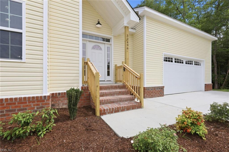 Photo 4 of 42 residential for sale in Southampton County virginia