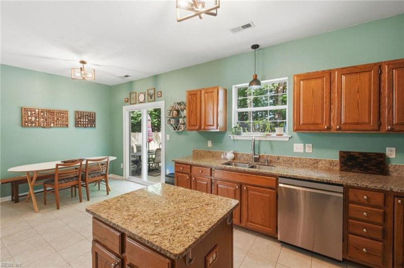 Photo 12 of 47 residential for sale in Newport News virginia Photo 12 of 47 residential for sale in Newport News virginia