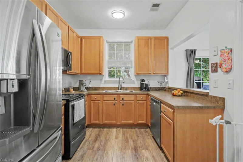 Photo 12 of 30 residential for sale in Chesapeake virginia Photo 12 of 30 residential for sale in Chesapeake virginia