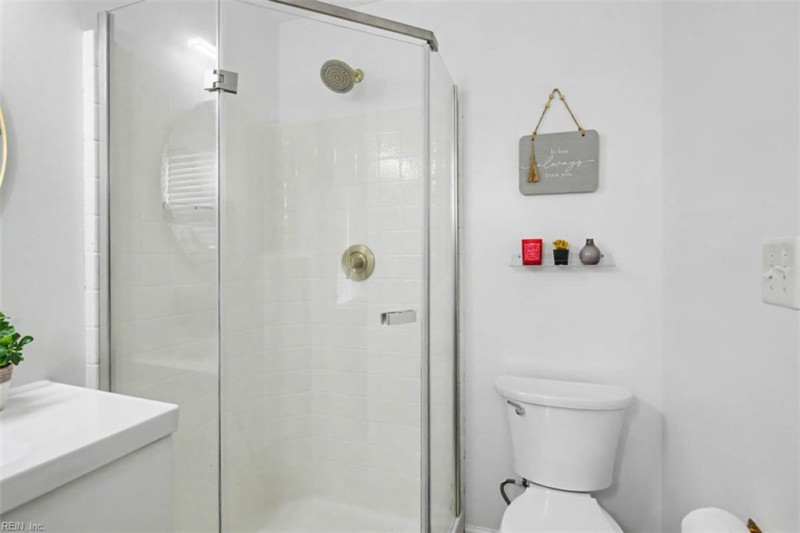 Photo 17 of 30 residential for sale in Chesapeake virginia Photo 17 of 30 residential for sale in Chesapeake virginia