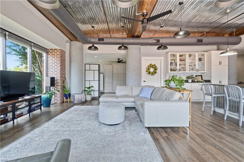 Photo 7 of 35 residential for sale in Norfolk virginia