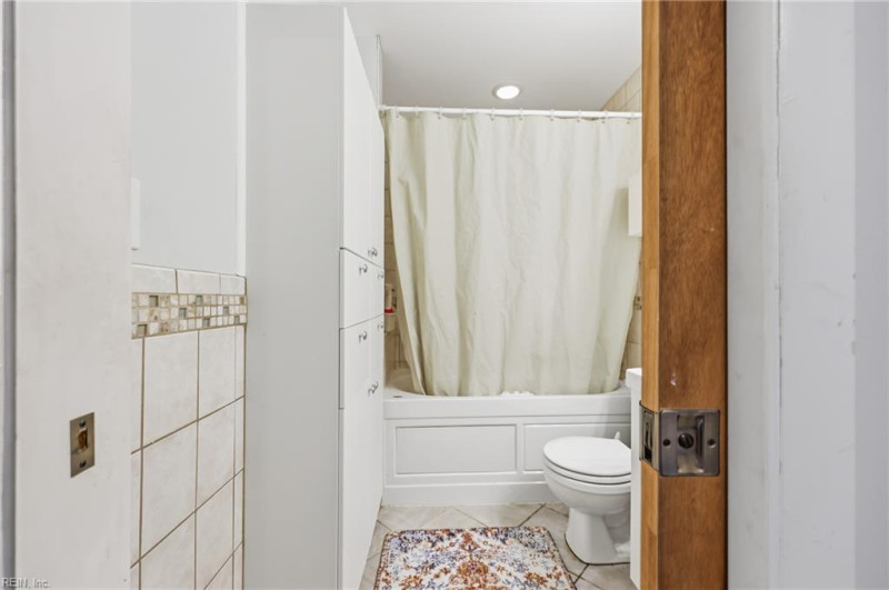 Photo 21 of 38 residential for sale in Virginia Beach virginia