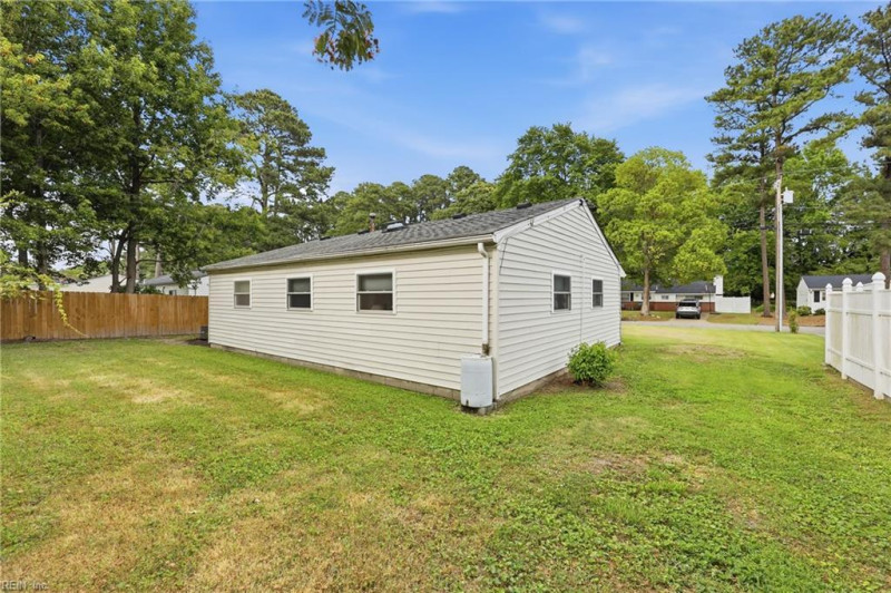 Photo 28 of 38 residential for sale in Virginia Beach virginia