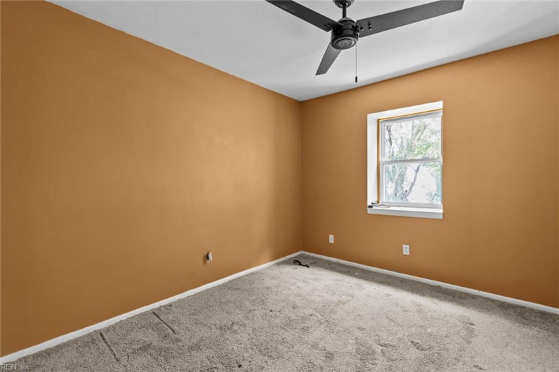 Photo 14 of 19 residential for sale in Virginia Beach virginia