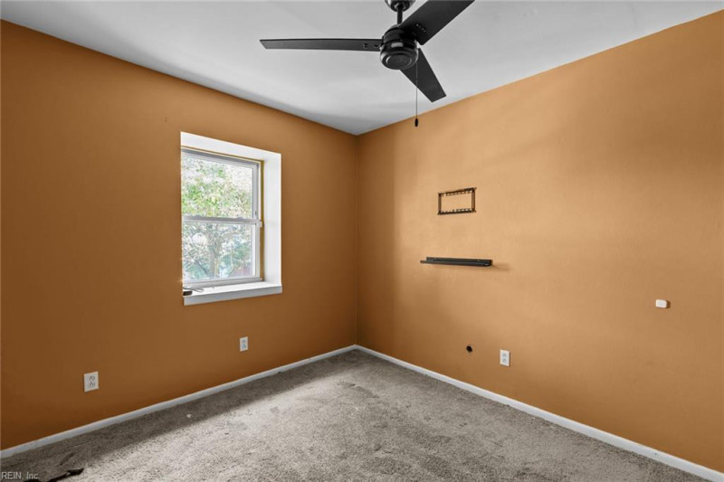 Photo 15 of 19 residential for sale in Virginia Beach virginia