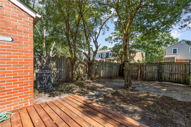 Photo 16 of 19 residential for sale in Virginia Beach virginia