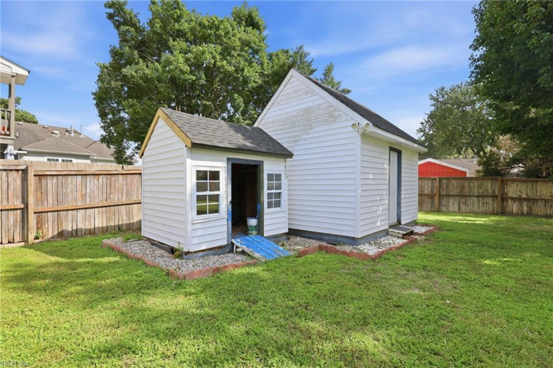 Photo 36 of 45 residential for sale in Chesapeake virginia Photo 36 of 45 residential for sale in Chesapeake virginia
