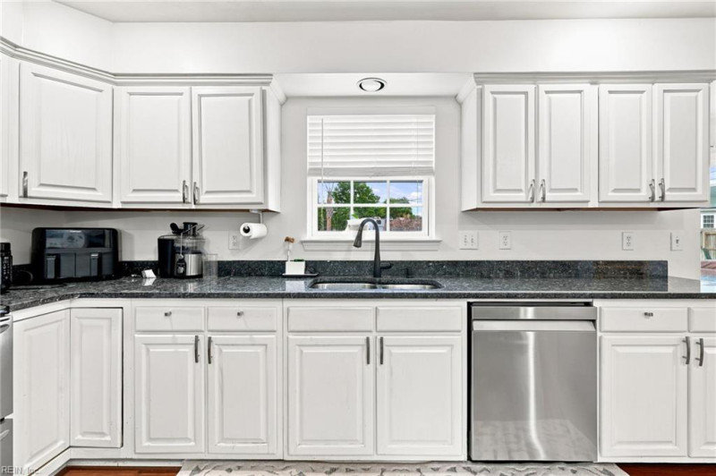 Photo 4 of 45 residential for sale in Chesapeake virginia Photo 4 of 45 residential for sale in Chesapeake virginia