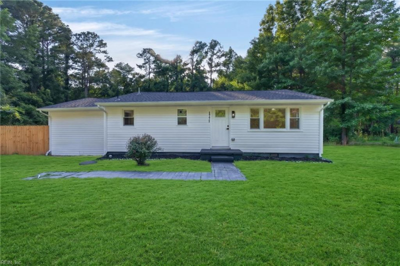 Photo 1 of 36 residential for sale in Suffolk virginia