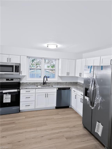 Photo 10 of 34 residential for sale in Suffolk virginia