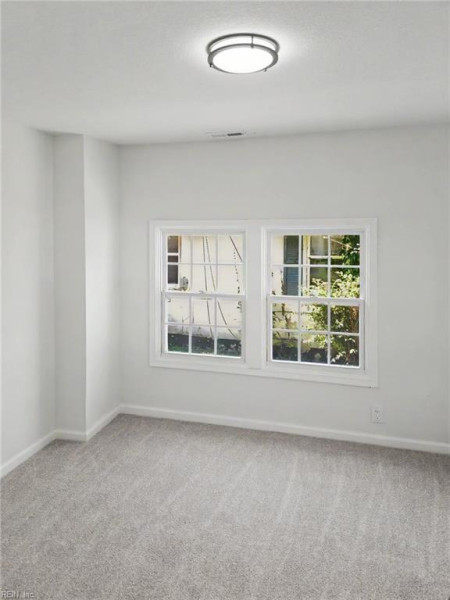 Photo 21 of 34 residential for sale in Suffolk virginia
