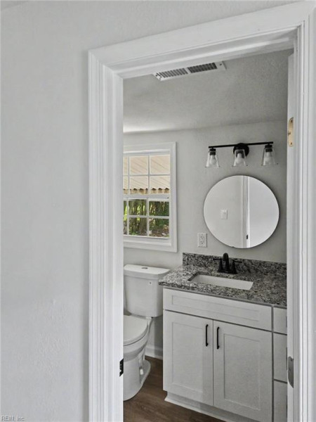 Photo 23 of 34 residential for sale in Suffolk virginia