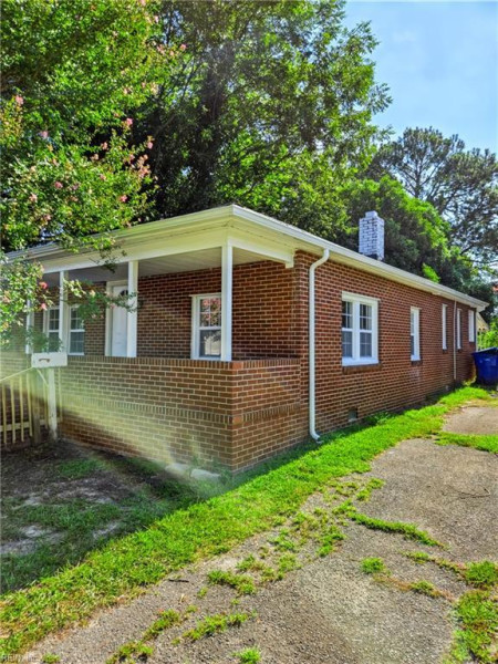 Photo 30 of 34 residential for sale in Suffolk virginia