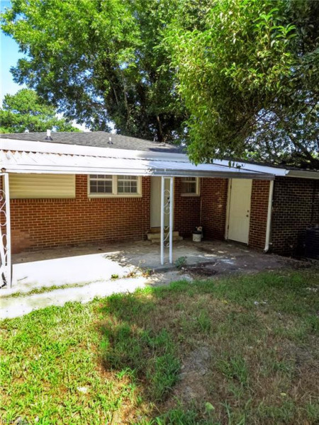 Photo 32 of 34 residential for sale in Suffolk virginia