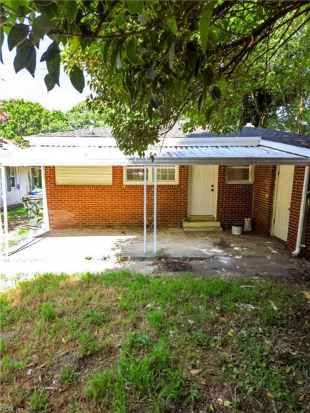 Photo 33 of 34 residential for sale in Suffolk virginia
