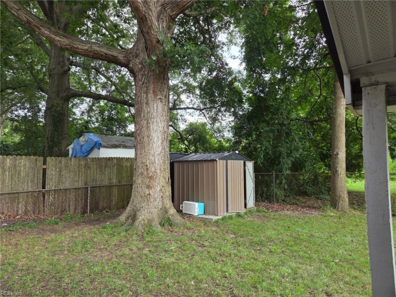 Photo 3 of 9 residential for sale in Hampton virginia